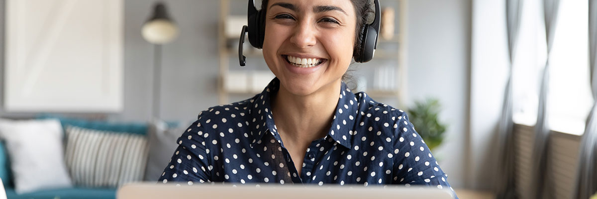 Onlineschulung – Ihre Tutorin begrüßt Sie